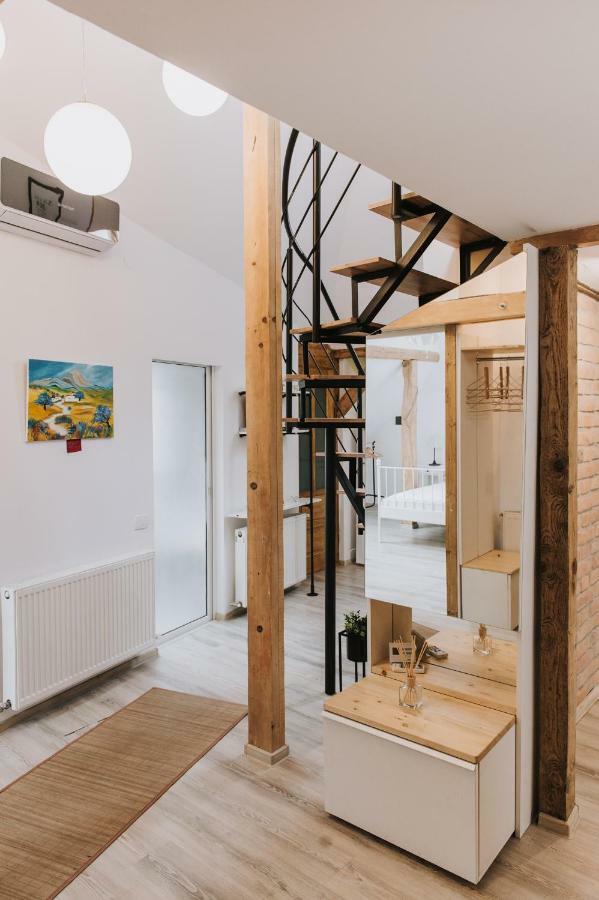 Central View Apartment